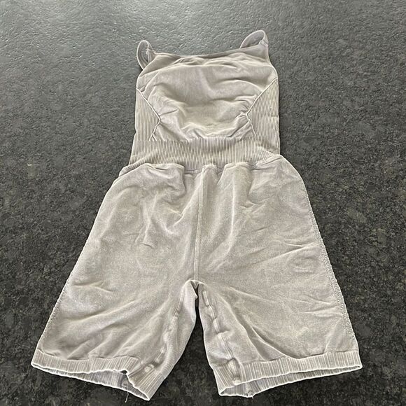 Free People Good Karma Runsie in ice grey shorts, strappy top BNWOT - Picture 5 of 8